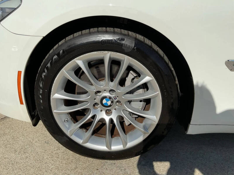 2012 BMW 7 Series 740i