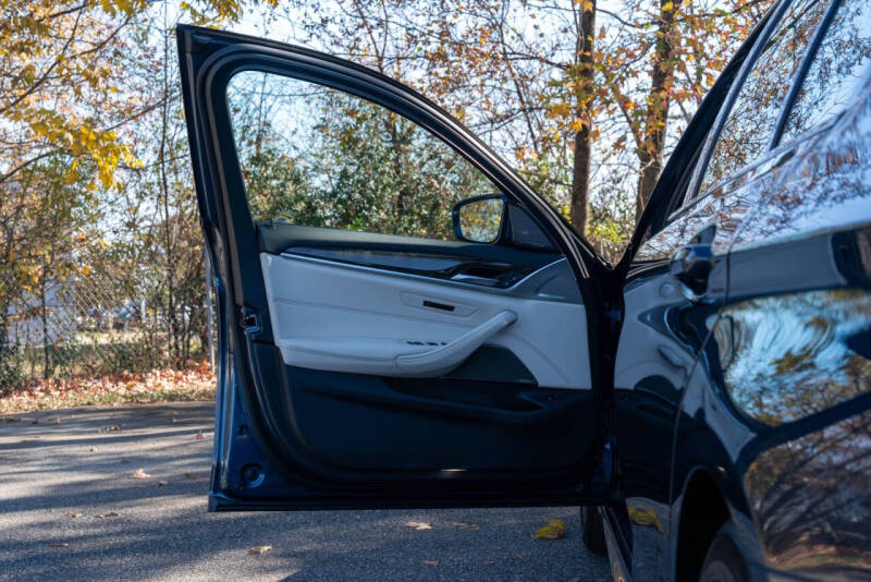 2023 BMW 5 Series 530i xDrive