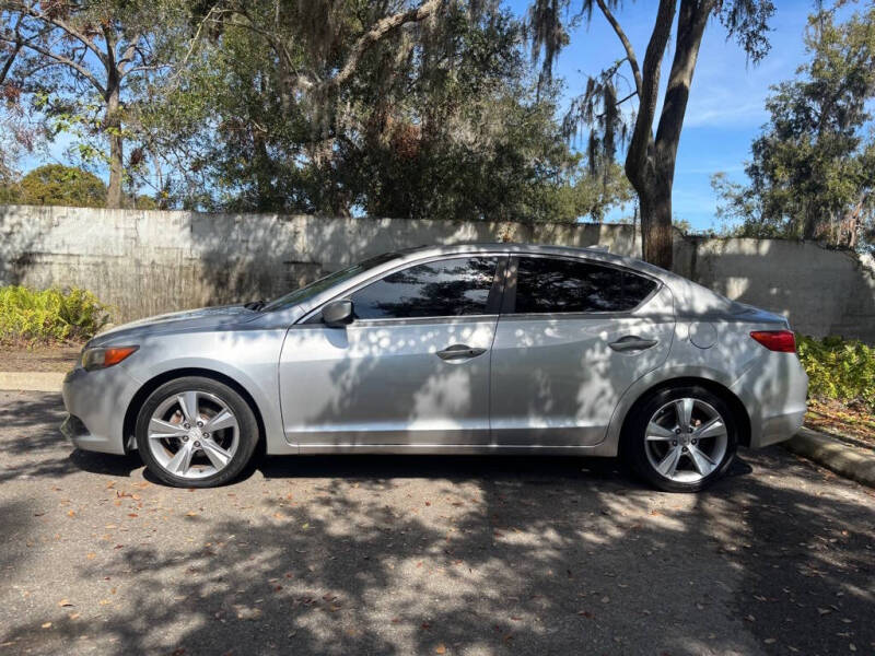 2013 Acura ILX 2.0L w/Tech