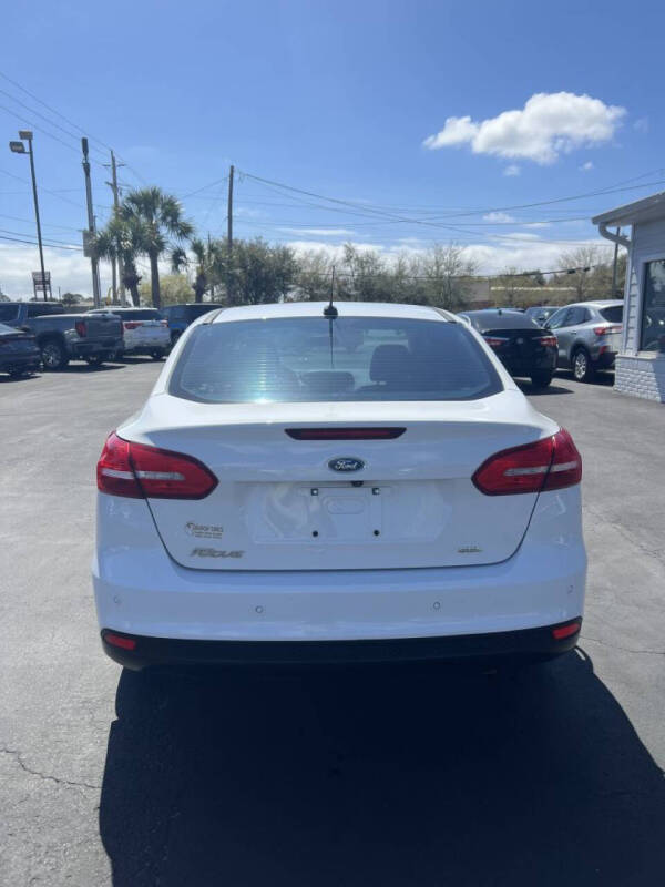 2017 Ford Focus SEL