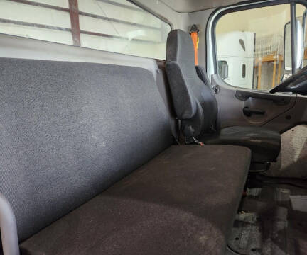 2016 Freightliner M2 106