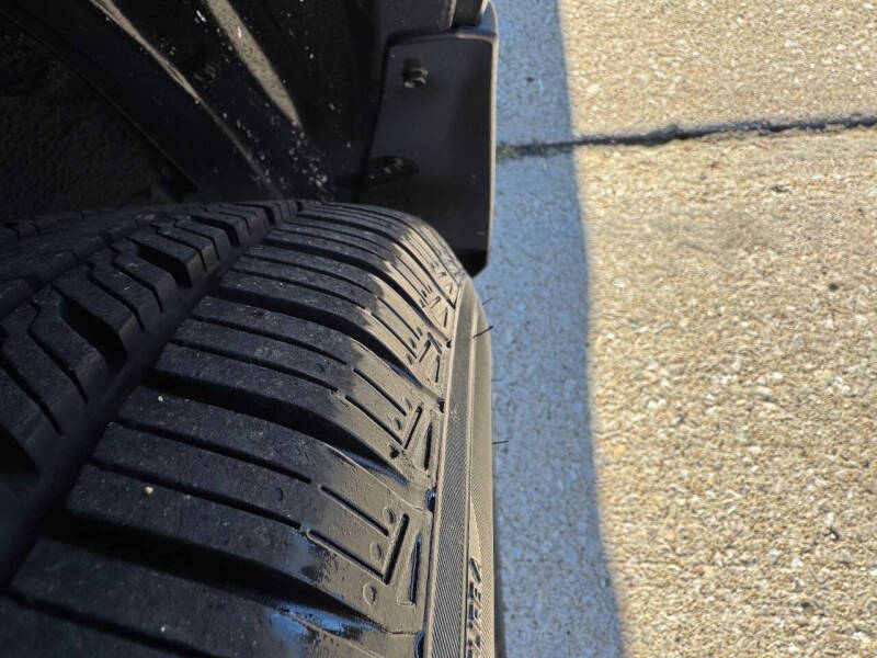 2017 Toyota RAV4 Hybrid XLE