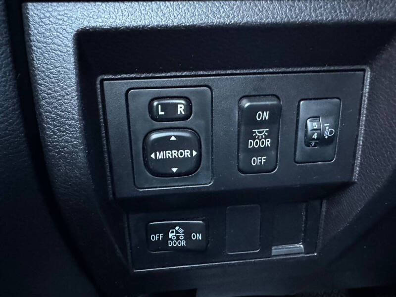 2015 Toyota Tundra SR5