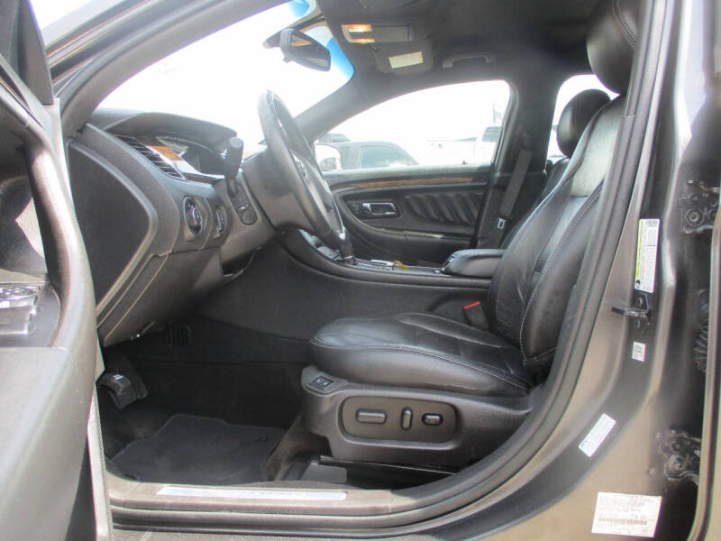 2015 Ford Taurus Limited