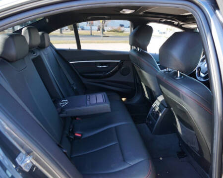 2018 BMW 3 Series 330i xDrive