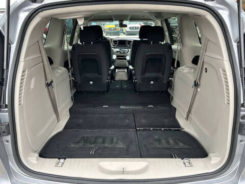 2018 Chrysler Pacifica LX