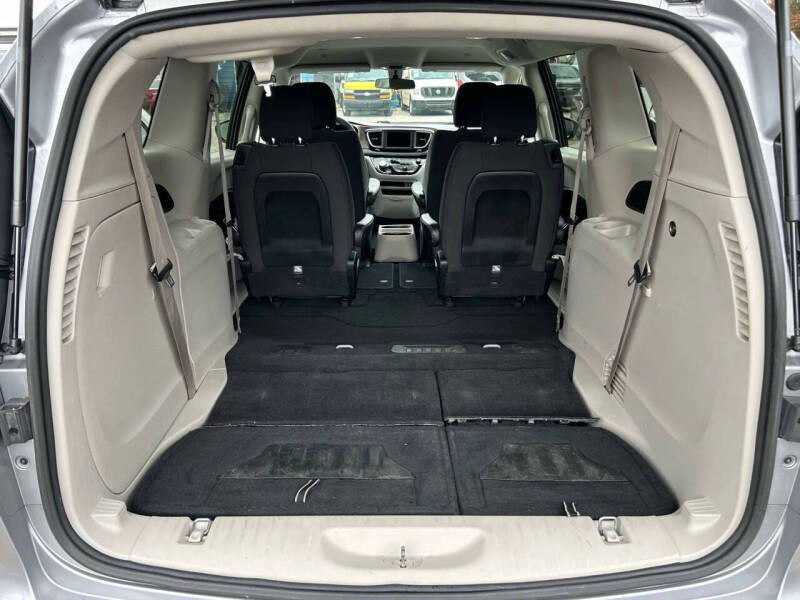 2018 Chrysler Pacifica LX