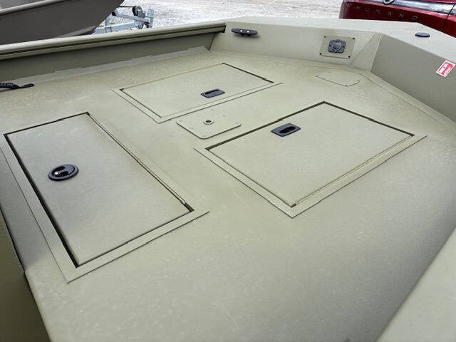 2026 Lowe Boats Roughneck 1760 Pathfinder