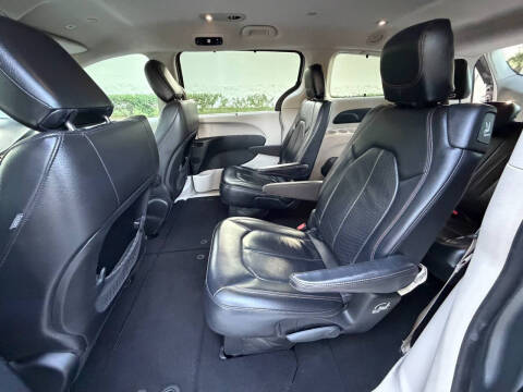 2018 Chrysler Pacifica Touring L