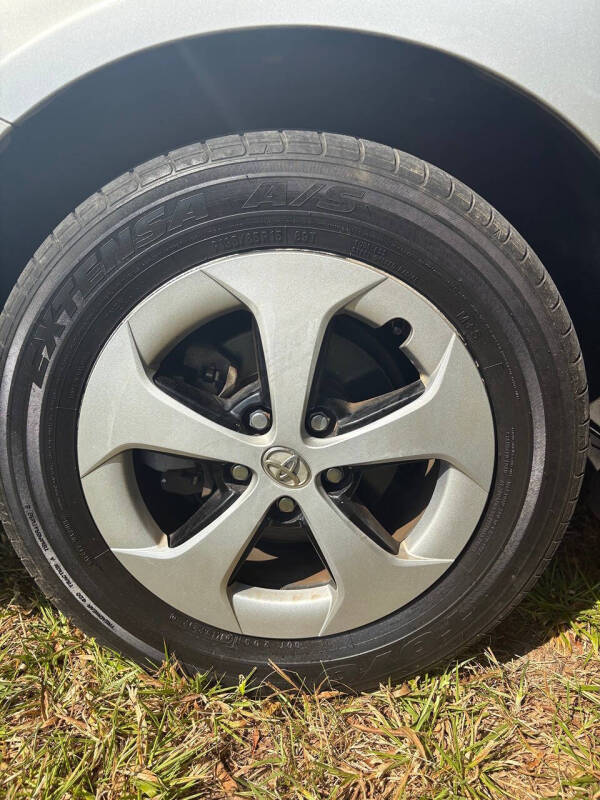 2012 Toyota Prius Four