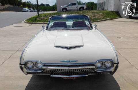 1962 Ford Thunderbird