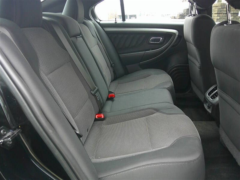 2018 Ford Taurus SEL