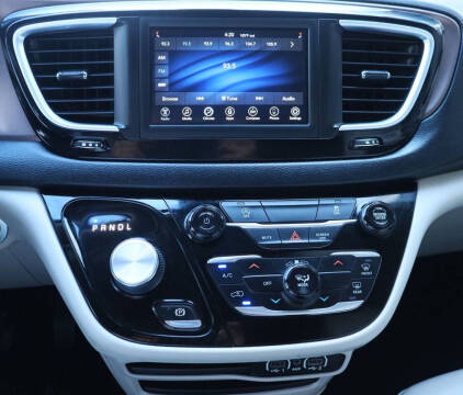 2021 Chrysler Voyager LXi