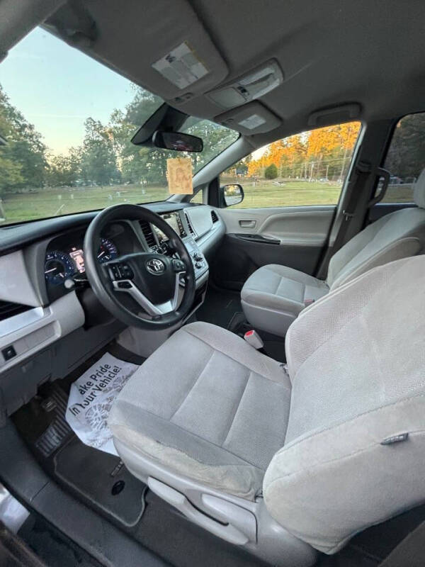 2018 Toyota Sienna L 7-Passenger