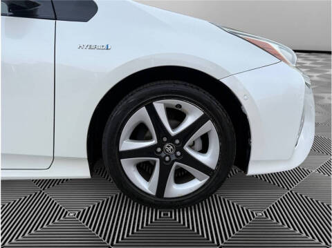 2017 Toyota Prius Three Touring