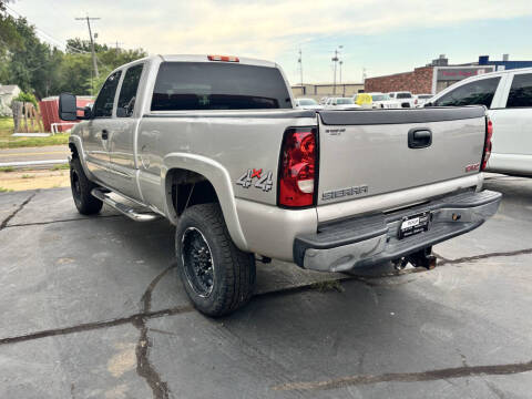 2004 GMC Sierra 2500HD SLT