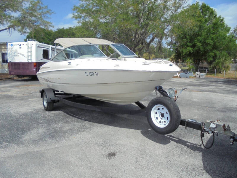 2001 Maxum 1900