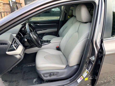 2019 Toyota Camry Hybrid