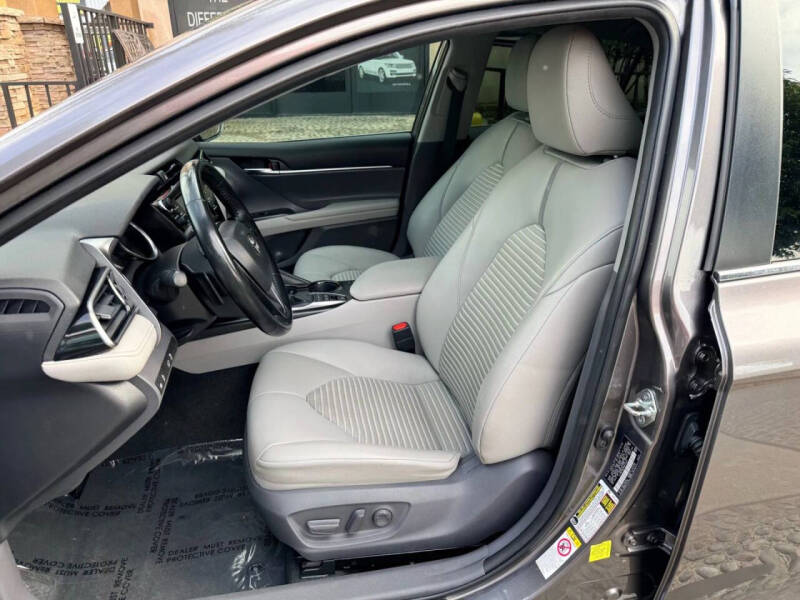 2019 Toyota Camry Hybrid