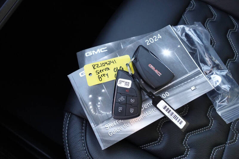 2024 GMC Sierra 1500 Elevation