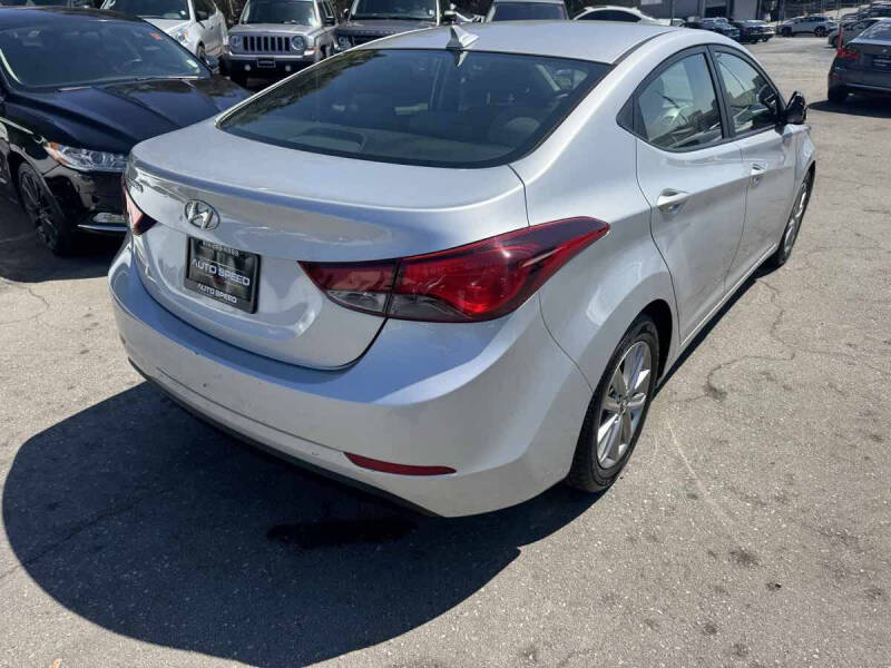 2014 Hyundai Elantra SE