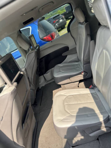 2019 Chrysler Pacifica Touring L Plus