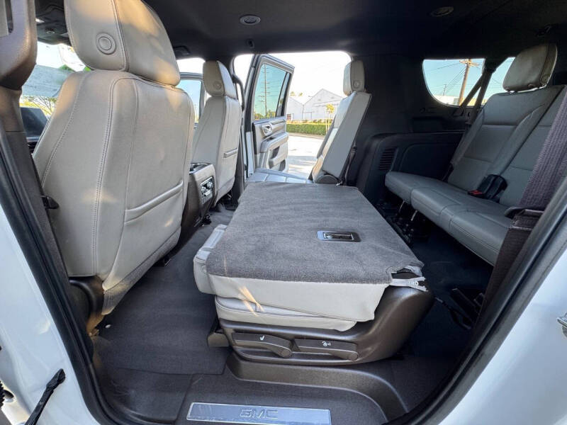 2021 GMC Yukon XL SLT