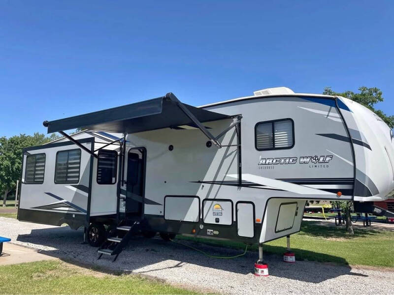 2022 Forest River ARCTIC WOLF