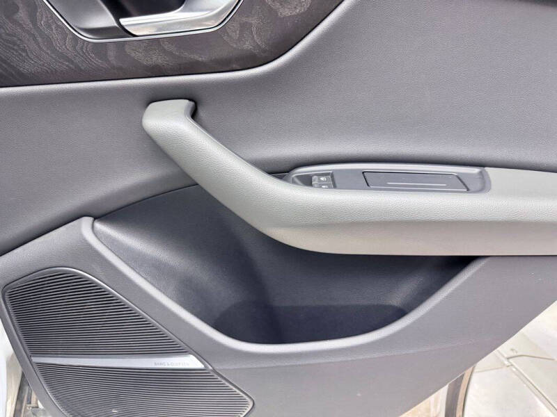 2021 Audi Q8 quattro Prestige 55 TFSI