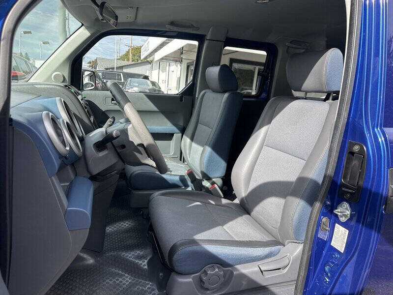 2004 Honda Element LX