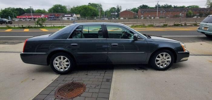 2011 Cadillac DTS
