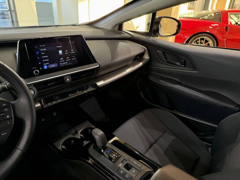 2024 Toyota Prius LE