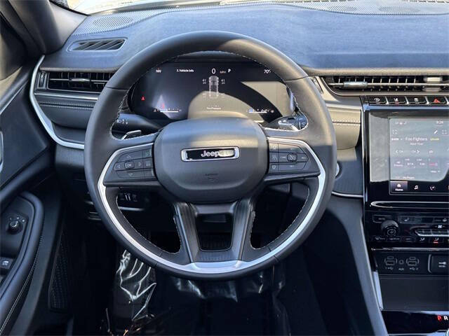 2025 Jeep Grand Cherokee Laredo X