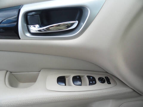 2014 Nissan Pathfinder SV