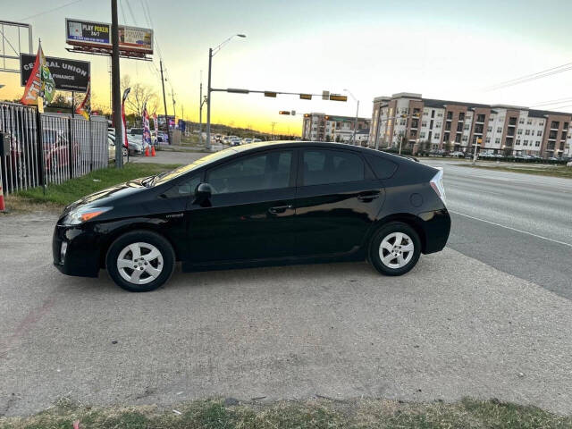 2010 Toyota Prius for sale at Central Union Auto Finance LLC in Austin, TX