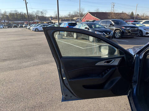 2017 Mazda MAZDA3 Touring