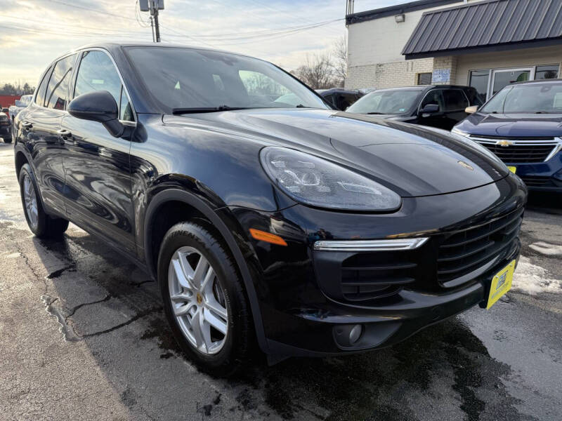 2018 Porsche Cayenne Base's photo