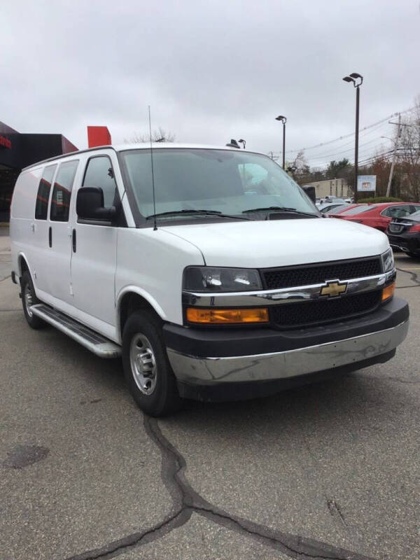 2024 Chevrolet Express 2500