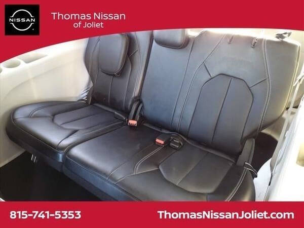 2024 Chrysler Pacifica Plug-In Hybrid Select