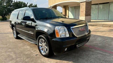 2009 GMC Yukon XL for sale at West Oak L&M in Houston TX