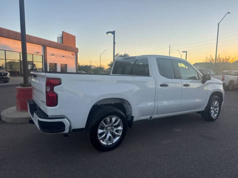 2024 Chevrolet Silverado 1500 Custom