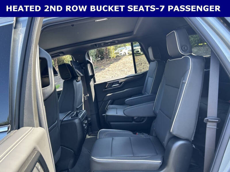 2025 GMC Yukon Elevation