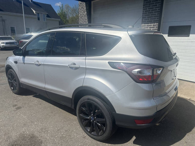 2017 Ford Escape SE