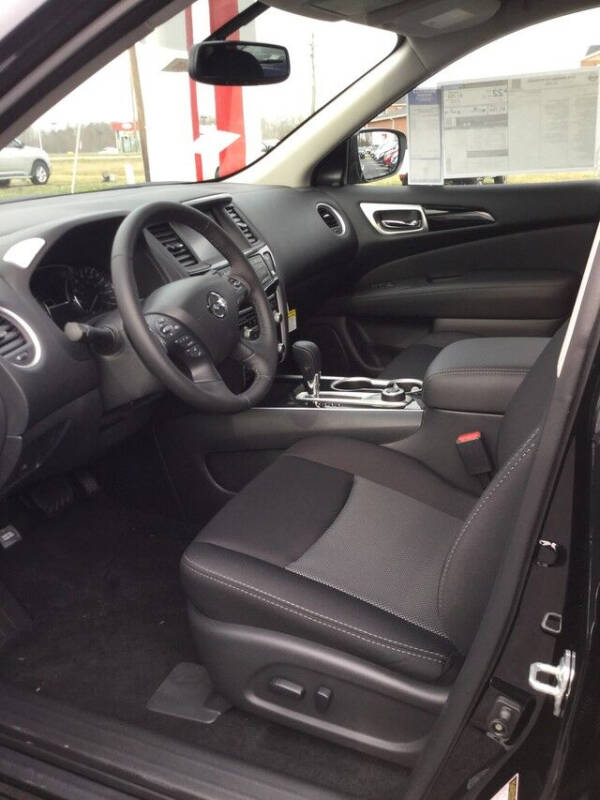 2019 Nissan Pathfinder SV