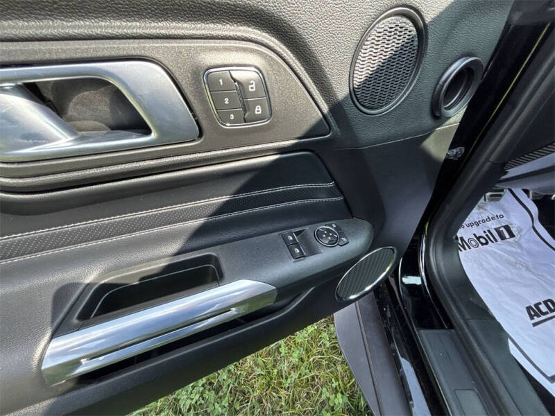 2022 Ford Mustang Mach 1