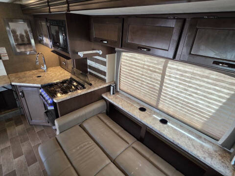 2020 Thor Motor Coach Chateau