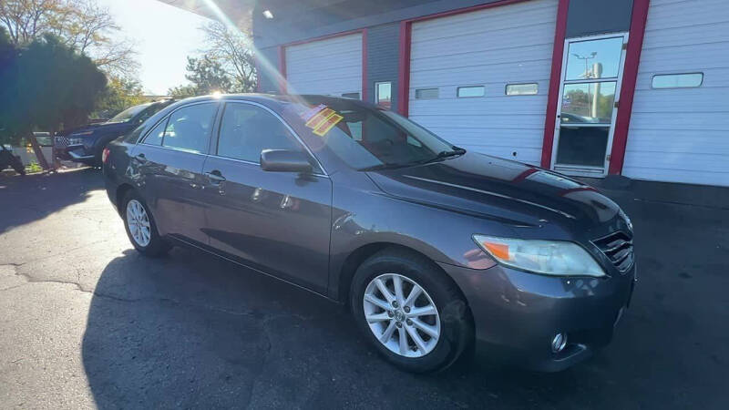 2011 Toyota Camry null photo 17