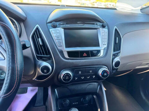 2011 Hyundai Tucson GLS