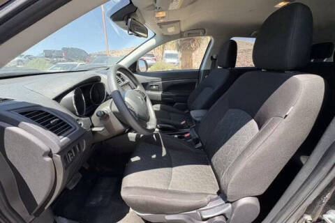 2025 Mitsubishi Outlander Sport ES
