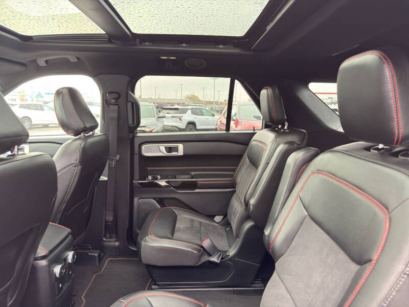 2022 Ford Explorer ST-Line